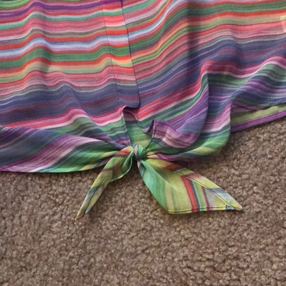 Colorful sheer top - Picture 2 of 4